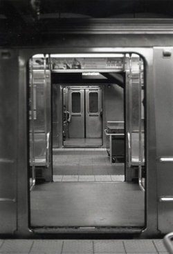 petchmo:  During the summer, I used to stand inside the C train at the 168th St. station waiting for an A to come. This was the view. bravecadet:  (via FFFFOUND! | tumblr_lyztd1GenL1qb2ur1o1_500.jpg 476×700 pixels)  