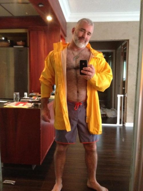 bearslick:  Winter in Florida has never looked adult photos