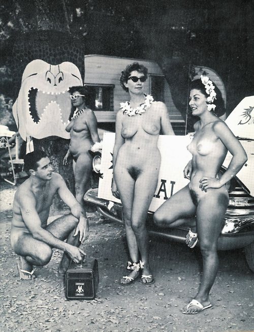 http://nudevintage.tumblr.com/post/18749940616