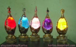 madelinelime:   Glowing SOUL GEM GIVEAWAY!  You heard me right, this is a soul gem giveaway! In honor of me finally having glowing soul gems up for sale on my Etsy, I am doing a give away for a gem! What it is: One soul gem it’s base is a submersible