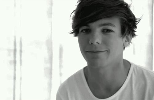 bohemian-breath:  o-daisy:  oc-eankisses:  aw, cutie!  love you lou  Louuuuu! 