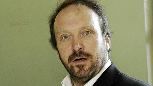 This man is Teuvo Hakkarainen and he is a member of the Finnish parliament. Recently he got drunk an