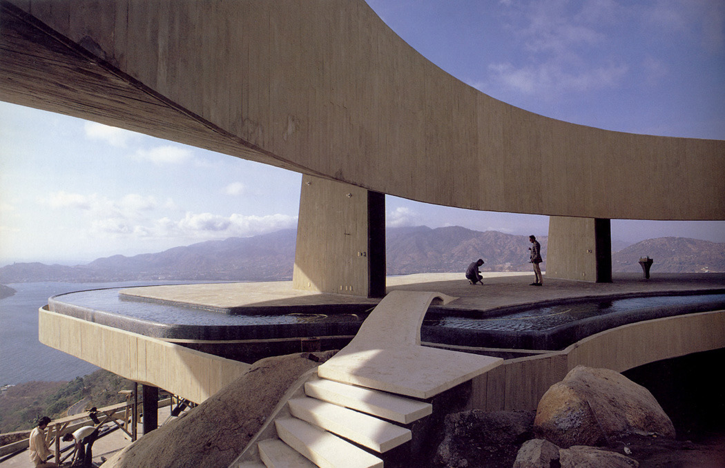 somethingconstrued:   Marbrisa, John Lautner. Acapulco, Mexico 1973 Photo by Julius