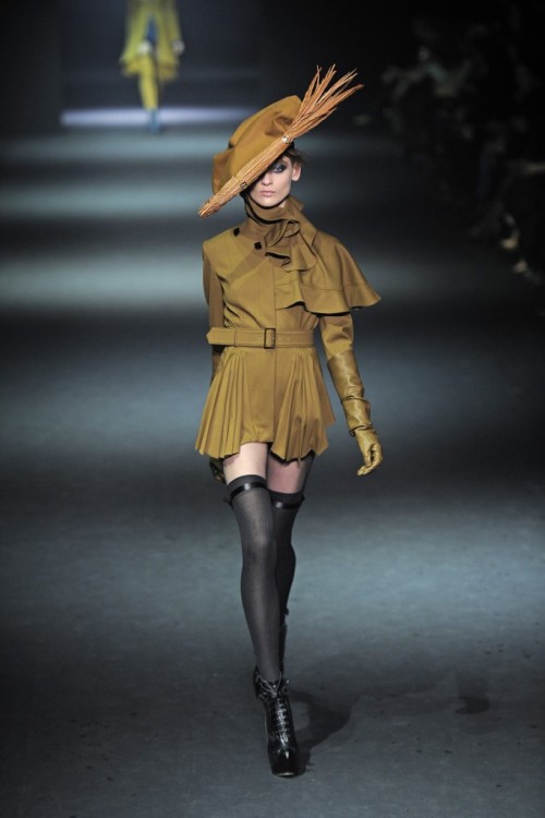 John Galliano RTW Fall 2012 Fashion Show/Paris