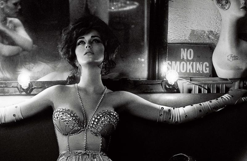 ravingrachel:  chaosinmymind:  Katy Perry photographed by Mikael Jansson for Interview