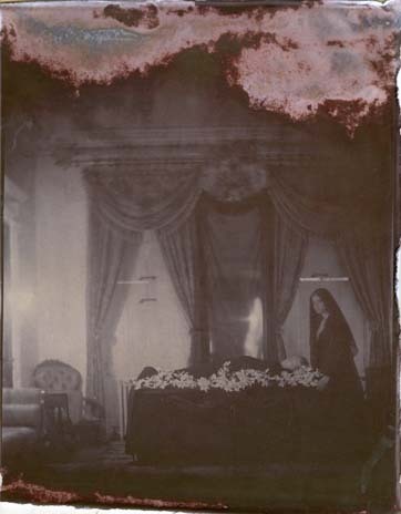 magicksquares:Victorian mourning photograph. Memento Mori. Post Mortem photography