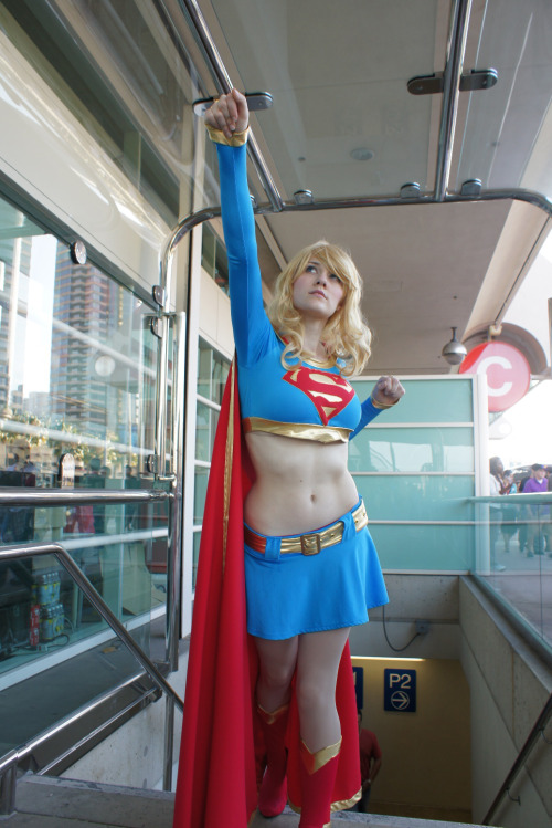 El mejor cosplay de Supergirl que hemos visto.