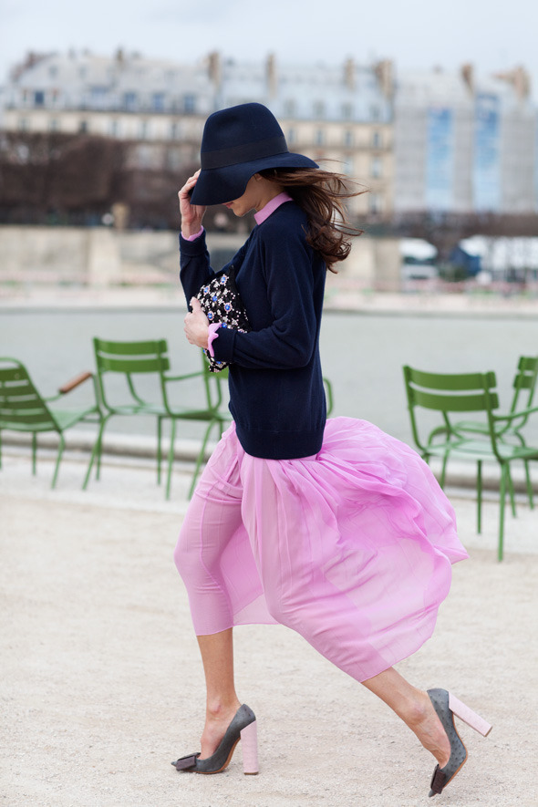 what-do-i-wear:  On the Street…..After Chloe, Paris (image: thesartorialist)