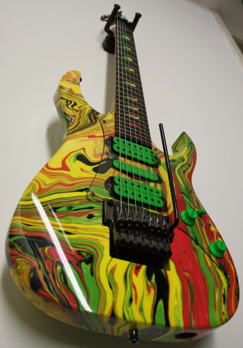 subliminally-misguided:  I want this. NO. I need this. WAIT. This wants me. STTOPPPP. This needs me. 