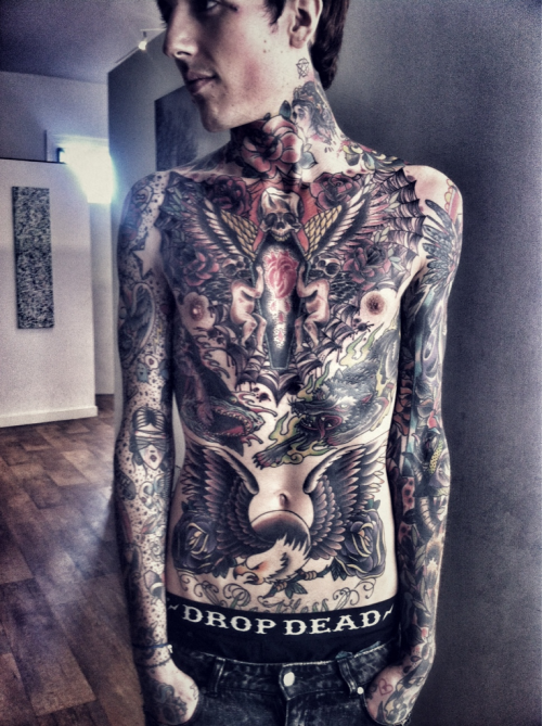 theadventuresofoliversykes:  Hannah just finished touching/blacking up my chest piece! Looks heaps b