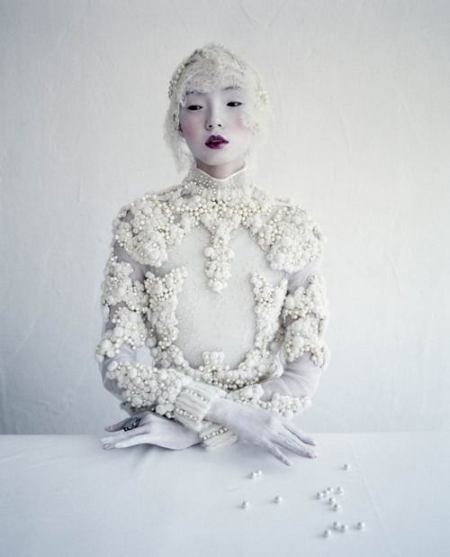 ohjulianzerega:  Xiao Wen Ju in Givenchy Haute Couture 