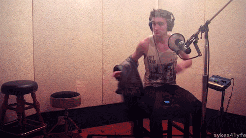nathansaccent:  tom—parker:  sykes4lyfe:  [x] Since like 892384 people wanted to