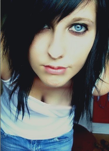missdontcare-x:  old picture of me. 