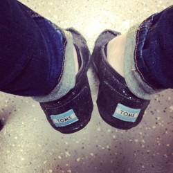#toms #oneforone #photography  (Taken with