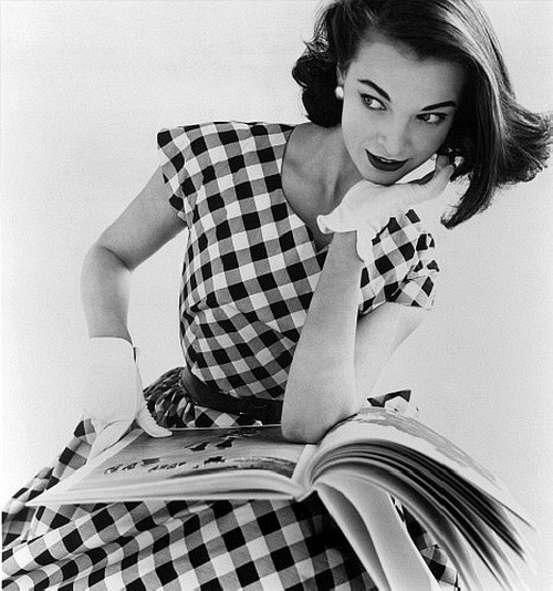 theniftyfifties:  Model Helen Bunney in a black and white chequered dress, London 1957. Photo by John French. 