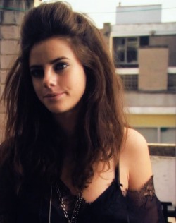 cigarettes-and-effy:  want more effy? http://cigarettes-and-effy.tumblr.com