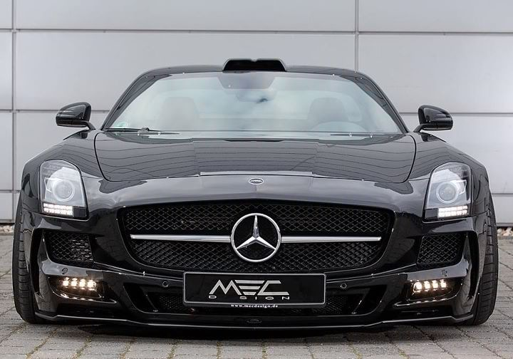 EYE CATCHER