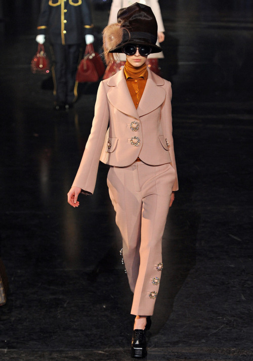 Vanessa Axente @ Viva Louis Vuitton, FW 2012 RTW