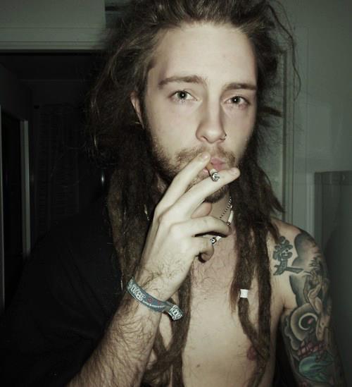 pastrytramp:  Courtesy of Cecily posting it on her sisters facebook wall. 