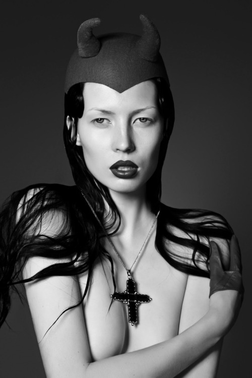 darkula:  Ira Bordo 