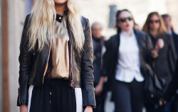 co-coa-butter:  fashion blog http://co-coa-butter.tumblr.com/ C: follow for more fashion on your blog! please help me reach 46k♥