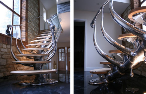 myampgoesto11:  Spinal Staircase by Philip Watts Design 