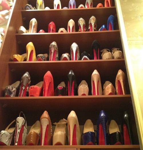 XXX lemme-holla-at-you:  chanel-and-louboutins: photo