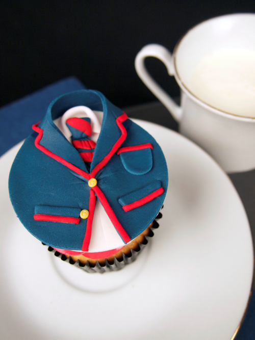 the-lesbian-thespian:Warbler cupcakes??? I think yes.