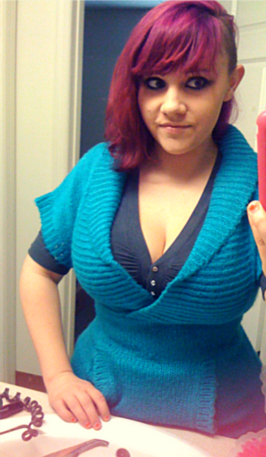 mermaidlostatsea:  I really want cuddles today. =( 