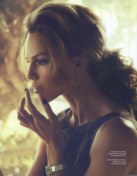 sunflowersandsearchinghearts:  Pinterest - Hillary Swank via Boya Arsila