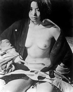 marcobohr:  Ōshima Nagisa, Diary of a Shinjuku Thief (Shinjuku dorobō nikki), 1968. Follow this link for my essay ‘Are, Bure, Boke: Distortions in Late 1960s Cinema and Photography’. 