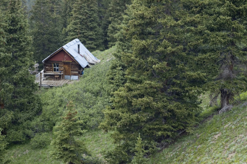 cabinporn:  Remote mining cabin in central Colorado. Submitted by and photographed by Bob Winsett. 