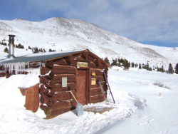 cabinporn:  A stagecoach stop on the top