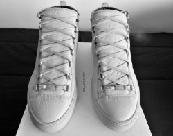 blvck-zoid:  Street &amp; Luxury at BLVCK-ZOID
