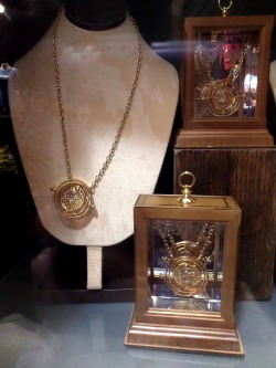  Hermione’s Timeturner And The Deathly Hallows Necklaces! 