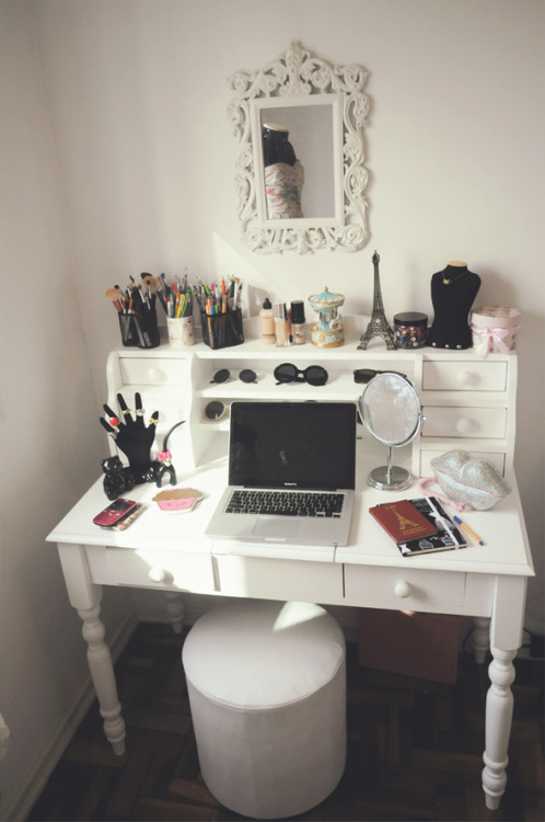 be-you-be-y0urself:  want more photos like this? follow this blog ☮ 