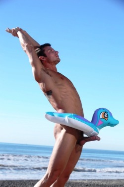 drippingmushroomtip:  my type of lifeguard