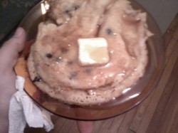 swallowbitchpeoplearestarving:  me taking a picture of my pancakes then me taking a picture of my pancakes as i fell down the stairs because i wasn’t paying attention because i was taking a picture of my pancakes 