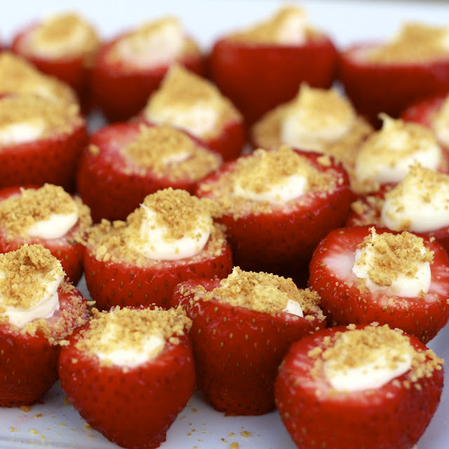  Cheesecake Stuffed Strawberries 