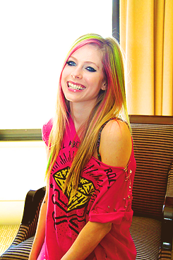 avrilupdate:   New photo of the Daily Telegraph Australia photoshoot (March 2011)
