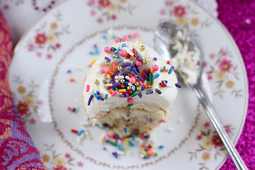 delectabledelight - Very Vanilla Sprinkle Cupcakes (by...