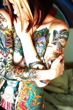 life-is-colourful:  Tattooed lady ;) 