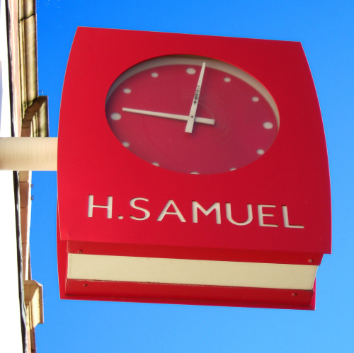 124daisies:H Samuel, Barnsley, South Yorkshire