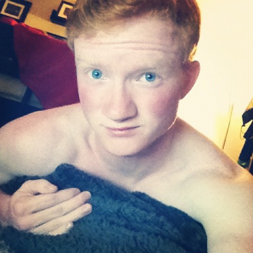 totally-trent:Because laying in the bed got boring. And I’m hot.. So I’m laying in the f