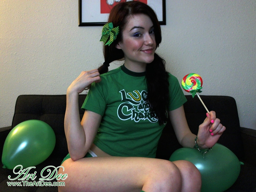 sweetassmodels:  We have the sexiest of Irish lasses at OnHerCam.   She’s going