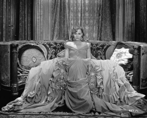 Porn photo  Greta Garbo in Romance (1930). 