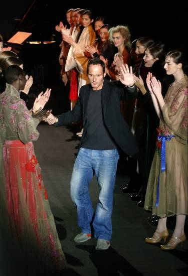 El diseñador #josepfont es el nuevo director creativo de la firma #jesusdelpozo 