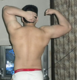 campusbeef:  mmm backs are awesome, especially