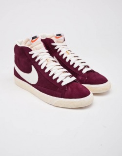 shoe-pornn:  Nike Blazer-Burgundy/White.  