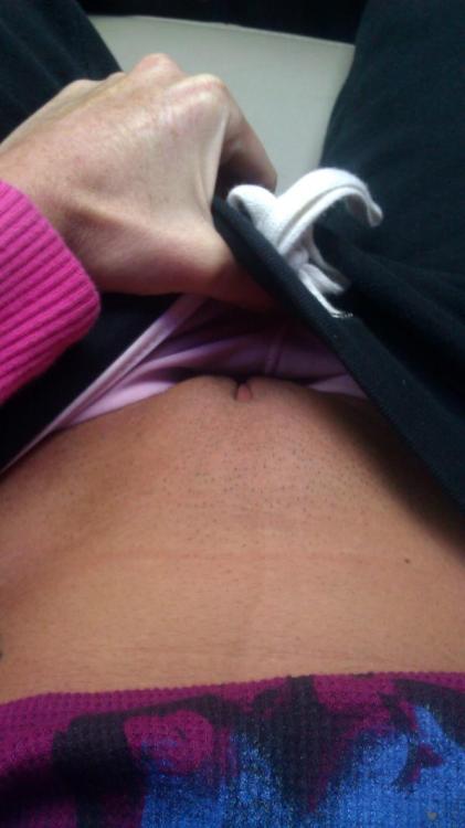 thesmoothness:  thebaldies:  Seriously my dream photo! Best view in the house! Awesome submit!   Masterpiece.